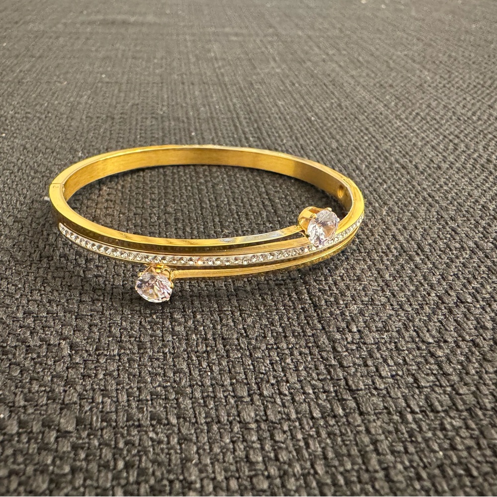 Elegant Gold Bangle with Crystal Accents